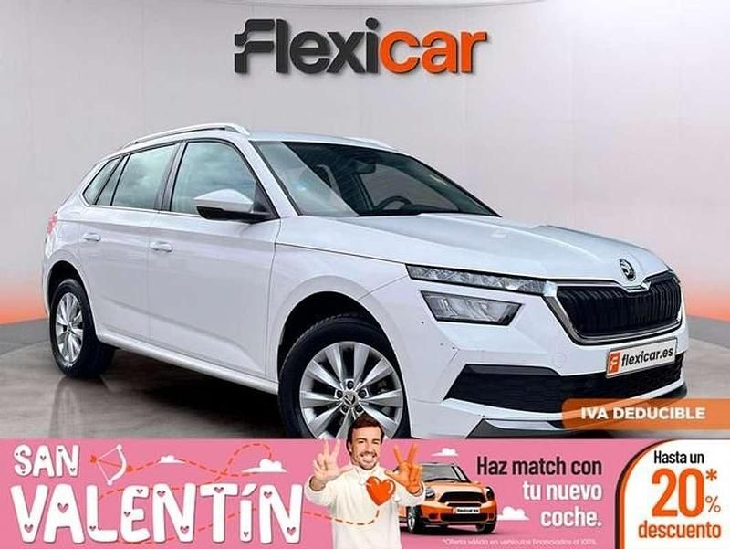 Usado Skoda Kamiq Ambition 110 CV (80 kW) 2021 Blanco SUV