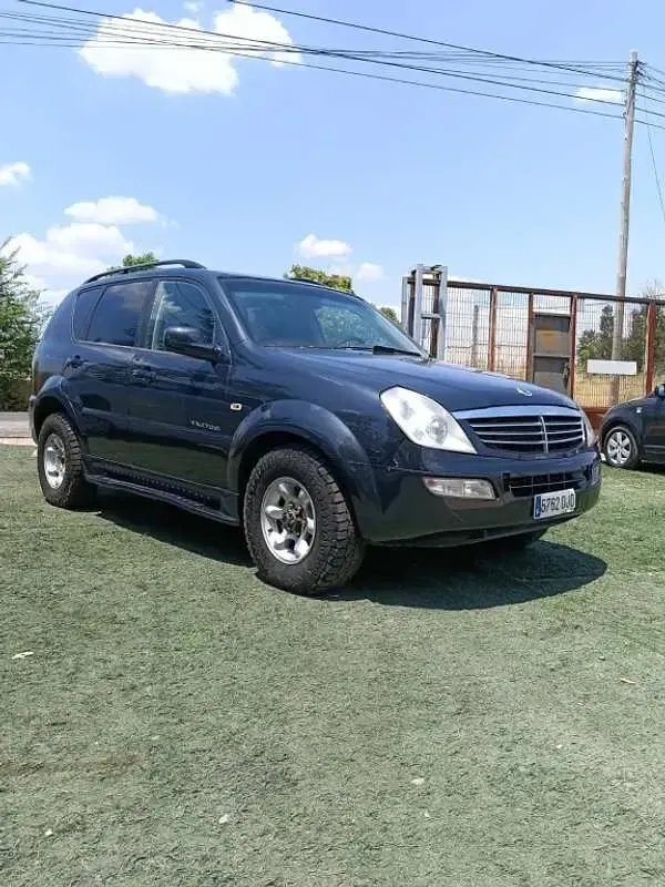 Usado SsangYong Rexton 165 CV (121 kW) 2005 Gris SUV