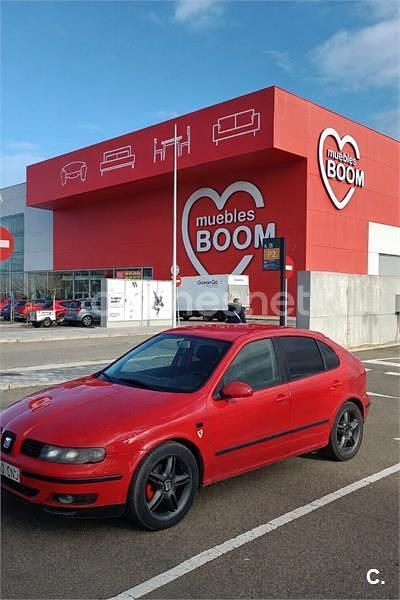 Rojo Usado 2003 Seat Leon Berlina | 2000 € (Super precio) - Imagen 1/4