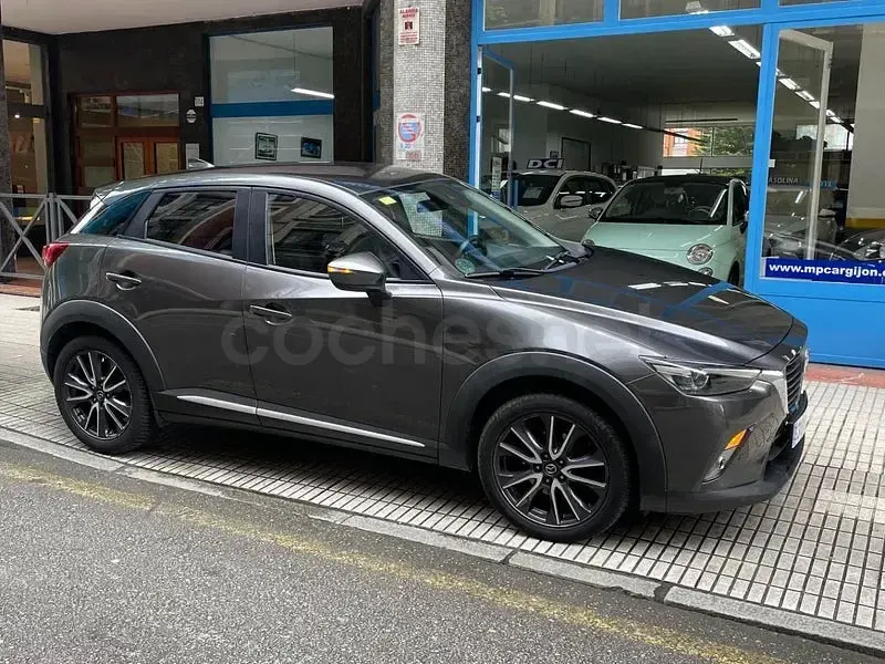 Usado Mazda CX-3 Luxury 150 CV (110 kW) 2018 Gris / plata SUV