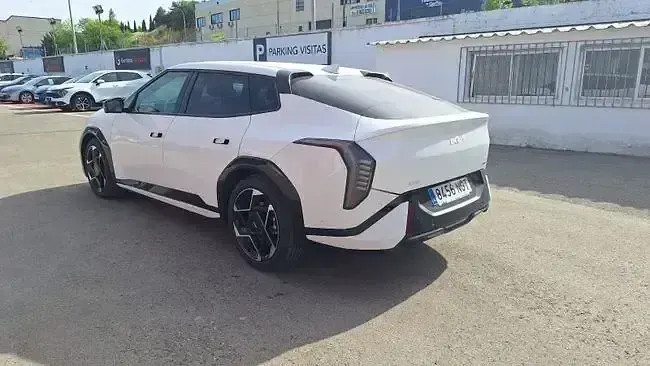 Usado Kia EV4 GT-Line 150 kW (204 CV) 2025 Blanco Berlina