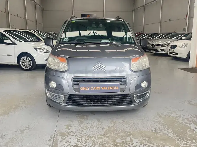 Usado Citroën C3 Picasso Exclusive 92 CV (67 kW) 2011 Gris / plata Monovolumen