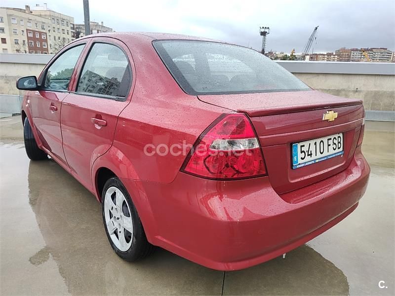 Usado Chevrolet Aveo LT 94 CV (69 kW) 2007 Rojo Berlina
