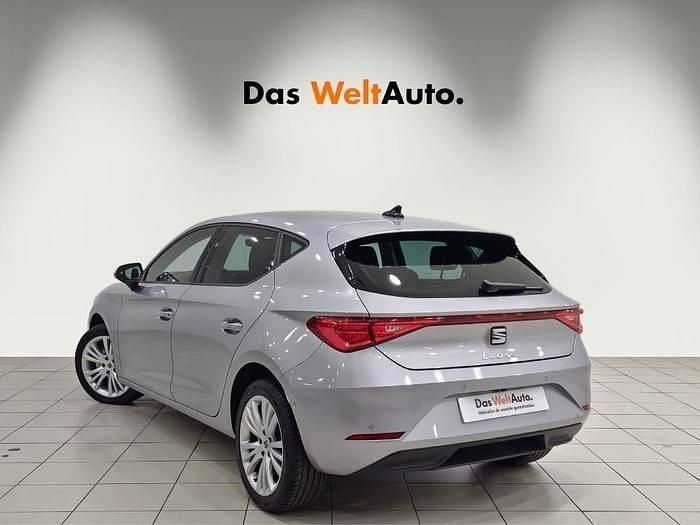 Gris Usado 2024 Seat Leon Style Berlina | 21.700 € (Super precio) - Imagen 1/4