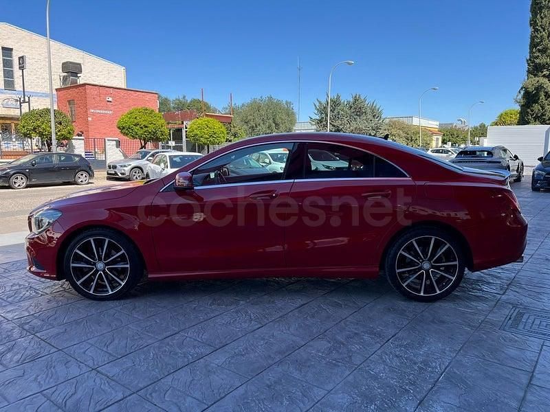 Usado Mercedes CLA200 Urban 136 CV (100 kW) 2015 Rojo Berlina