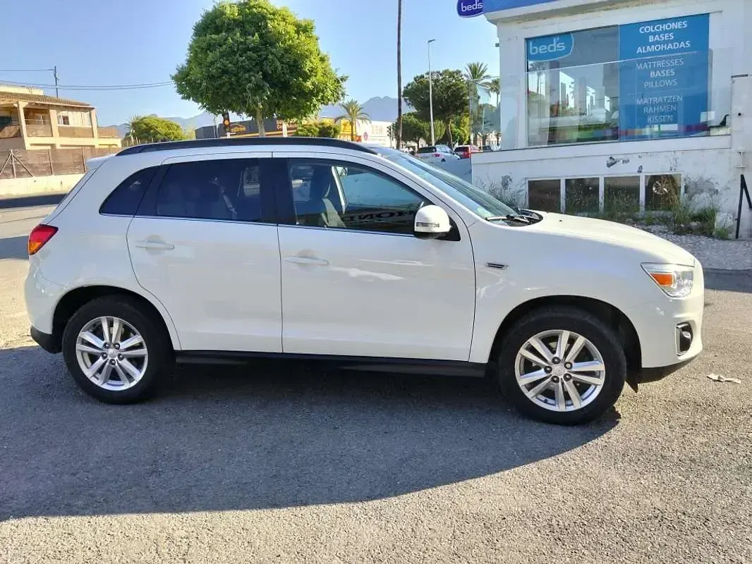 Usado Mitsubishi ASX Motion 116 CV (85 kW) 2014 Blanco SUV