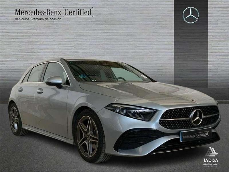 Usado Mercedes A180 136 CV (100 kW) 2025 Berlina