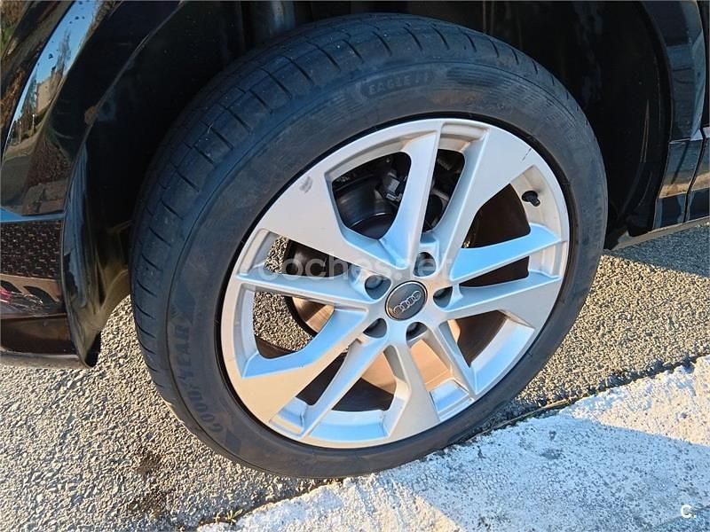 Usado Audi Q2 Sport 116 CV (85 kW) 2017 Negro SUV