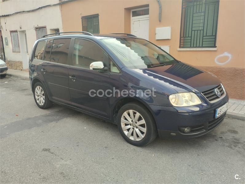 Etiqueta b (amarilla) Usado 2005 VW Touran Edition Monovolumen | 4100 € (Precio justo) - Imagen 1/4