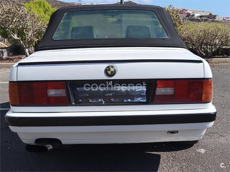 Usado BMW 318 Cabriolet 115 CV (84 kW) 1992 Blanco Descapotable