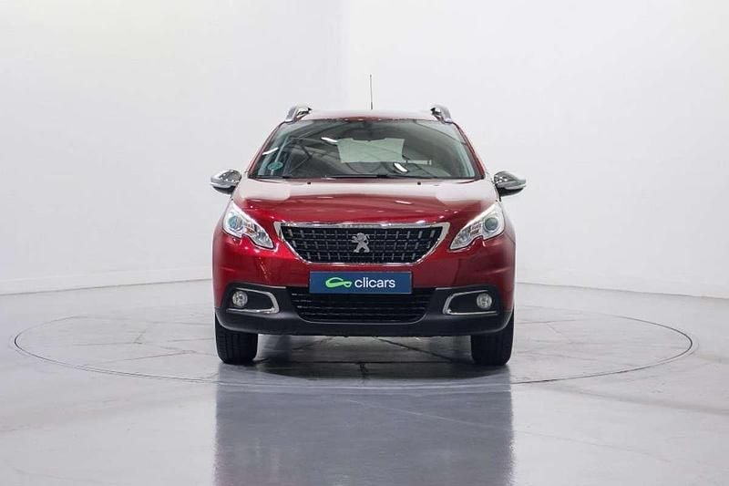 Usado Peugeot 2008 Style 110 CV (80 kW) 2016 Rojo SUV