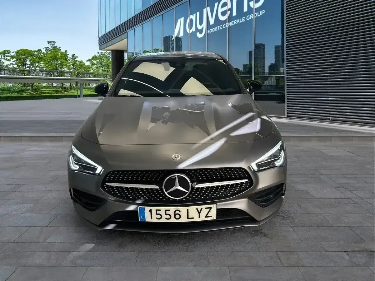 Usado Mercedes CLA180 136 CV (100 kW) 2022 Gris Coupe