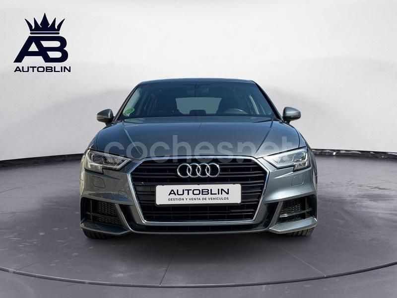 Usado Audi A3 S-Line 116 CV (85 kW) 2019 Gris / plata Berlina