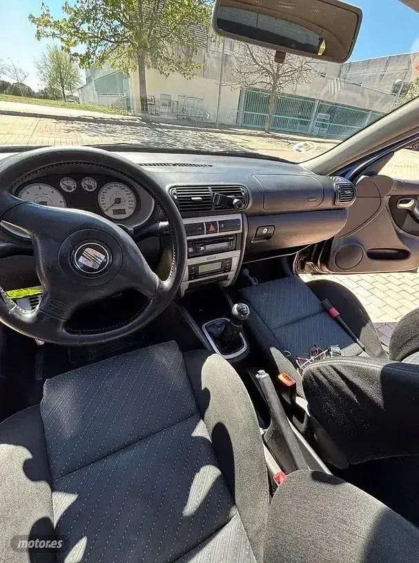 Usado Seat Leon Sport 105 CV (77 kW) 2006 Utilitario