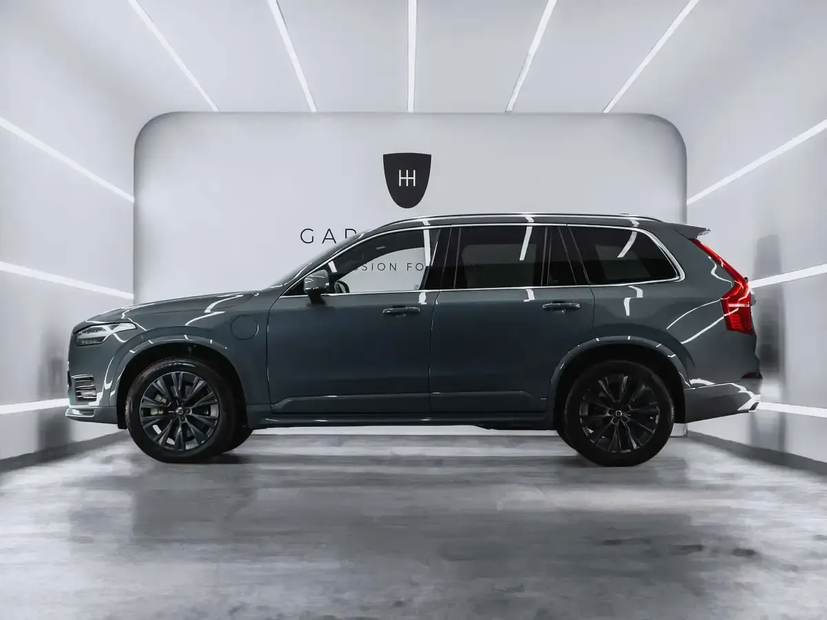 Usado Volvo XC90 Business Edition 303 CV (222 kW) 2020 Gris SUV