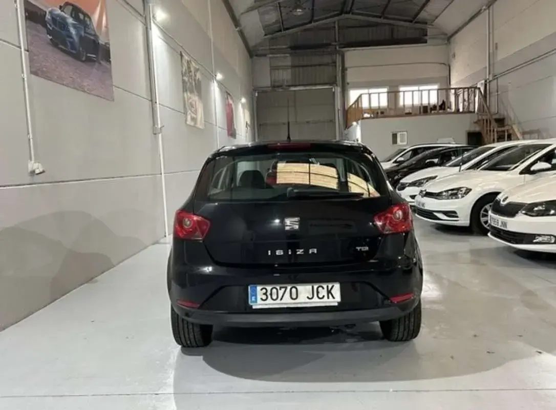 Usado Seat Ibiza ST Style 90 CV (66 kW) 2015 Negro Familiar