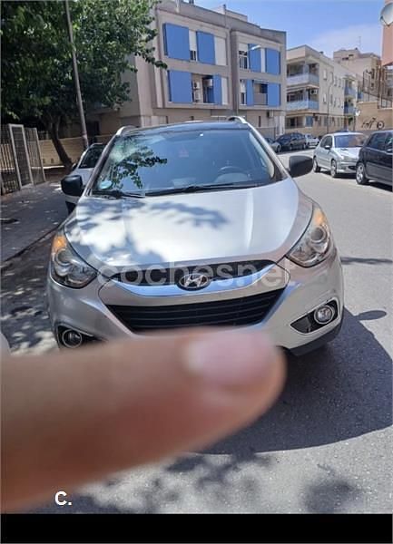 Gris / plata Usado 2012 Hyundai ix35 Classic SUV | 8700 € (Precio justo) - Imagen 1/4