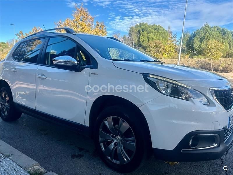Occasion Peugeot 2008 Style 100 ch (73 kW) 2018 Blanc SUV