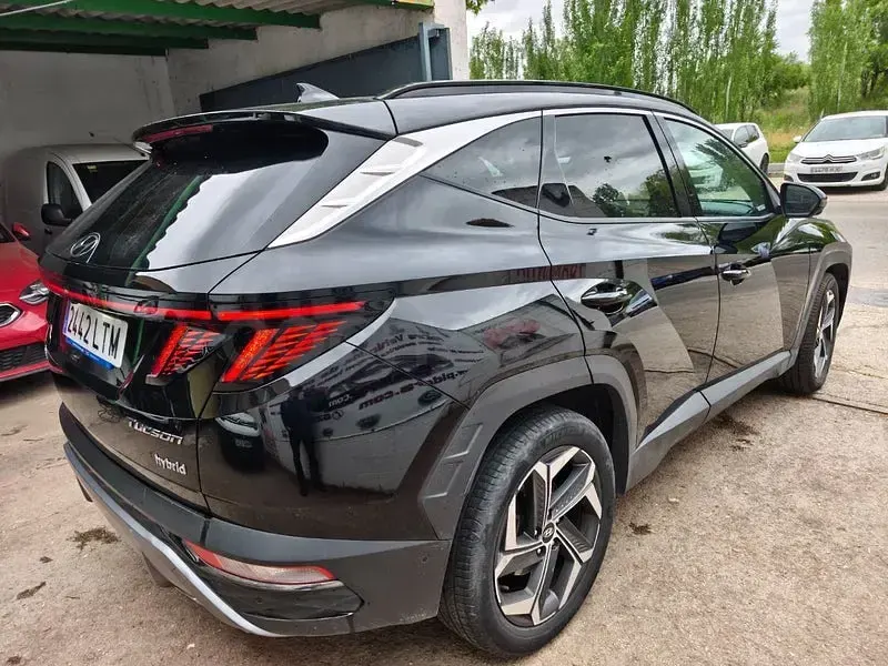 Usado Hyundai Tucson Style 230 CV (169 kW) 2021 Negro SUV