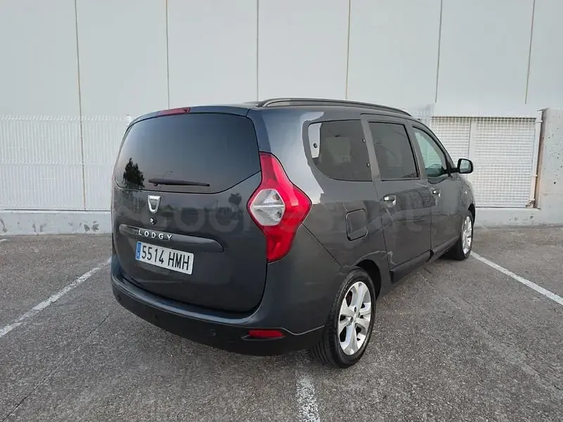 Usado Dacia Lodgy Lauréate 90 CV (66 kW) 2012 Negro Monovolumen