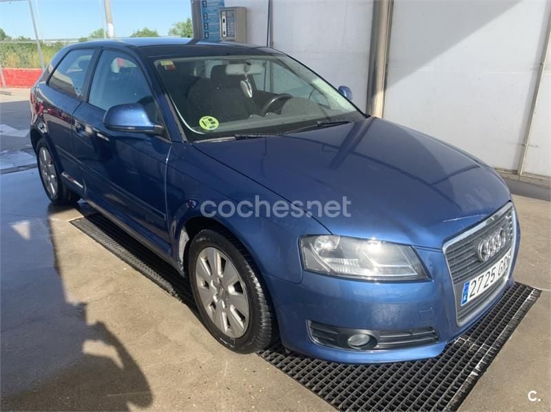 Azul Usado 2009 Audi A3 Ambiente Berlina | 5500 € (Precio justo) - Imagen 1/2