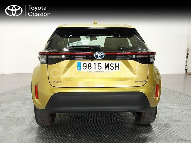 Usado Toyota Yaris Cross Active 116 CV (85 kW) 2024 Beige SUV