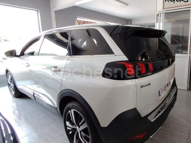 Usado Peugeot 5008 GT-line 130 CV (95 kW) 2019 Blanco Monovolumen