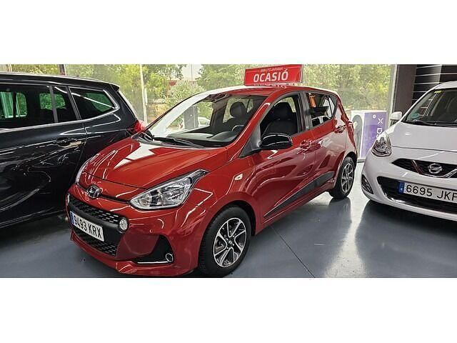 Rojo Usado 2018 Hyundai i10 GO! Utilitario | 11.990 € (Un poco caro) - Imagen 1/4