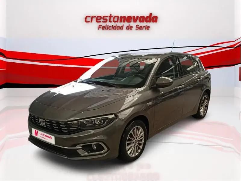 Usado Fiat Tipo Life 130 CV (95 kW) 2021 Gris