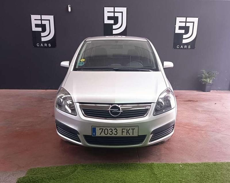Usado Opel Zafira Essentia 105 CV (77 kW) 2007 Gris Monovolumen