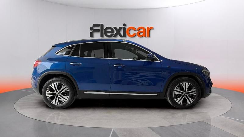 Begagnad Mercedes GLA200 150 HK (110 kW) 2024 Blå SUV