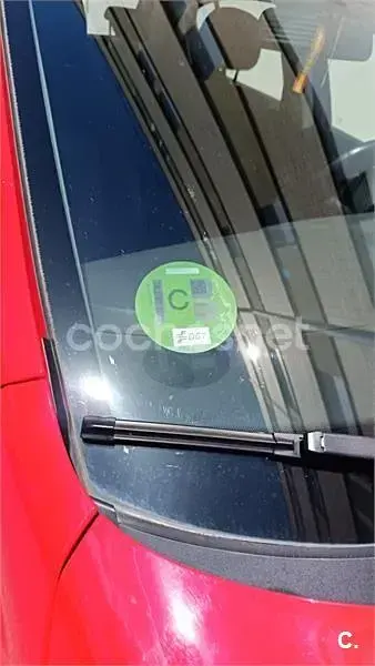 Usado Opel Corsa Selective 95 CV (69 kW) 2016 Rojo Utilitario