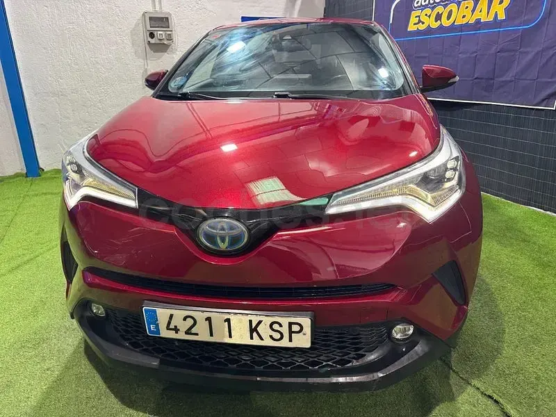 Usado Toyota C-HR Advance 122 CV (89 kW) 2018 Granate SUV