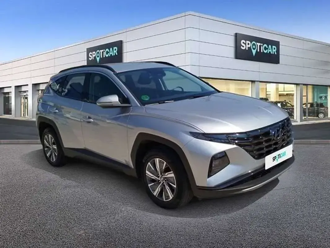 Usado Hyundai Tucson 150 CV (110 kW) 2024 Gris SUV