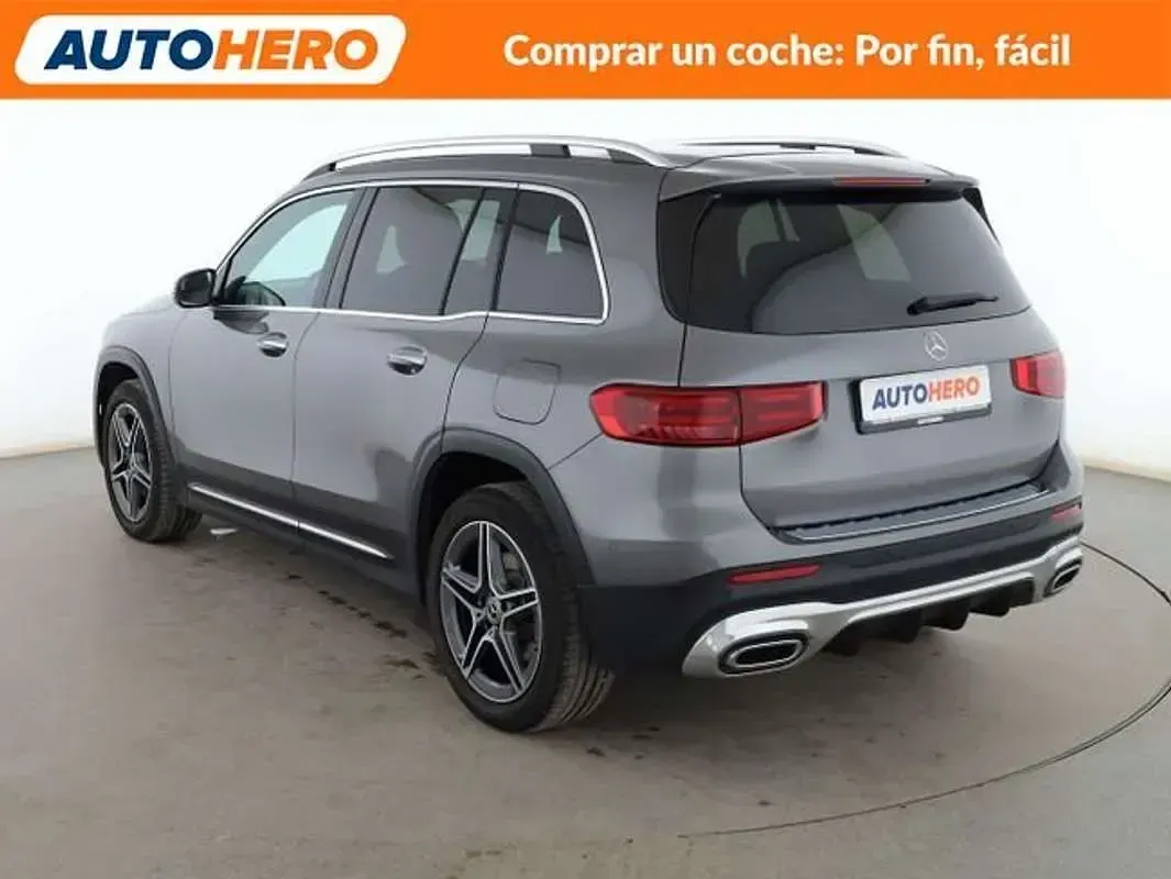 Usado Mercedes GLB200 AMG line 150 CV (110 kW) 2024 Gris SUV