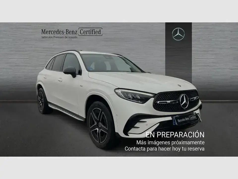 Usado Mercedes GLC300e 333 CV (244 kW) 2025 Blanco polar