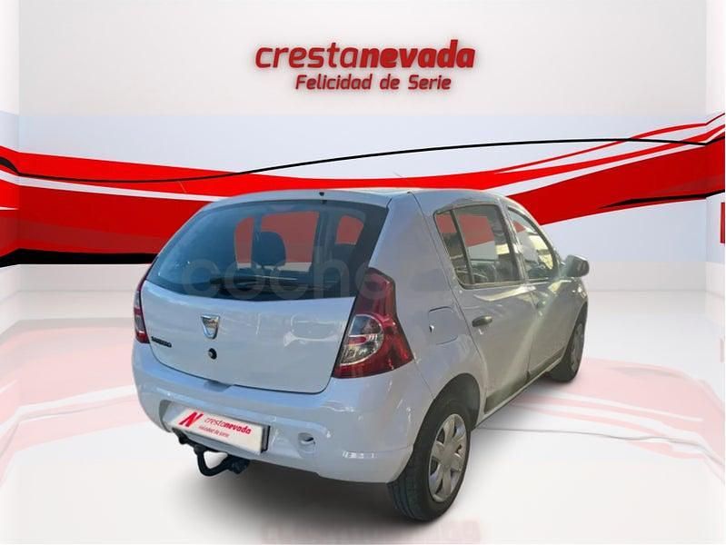 Usado Dacia Sandero Ambiance 75 CV (55 kW) 2012 Blanco Berlina