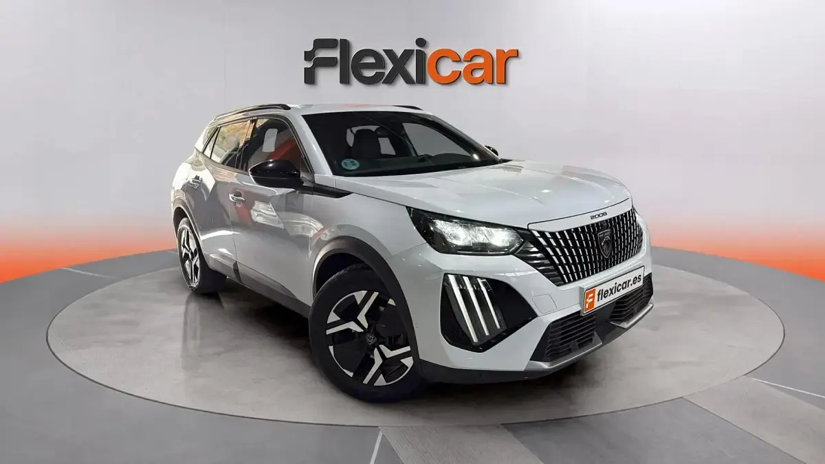 Usado Peugeot 2008 Allure 130 CV (95 kW) 2024 SUV