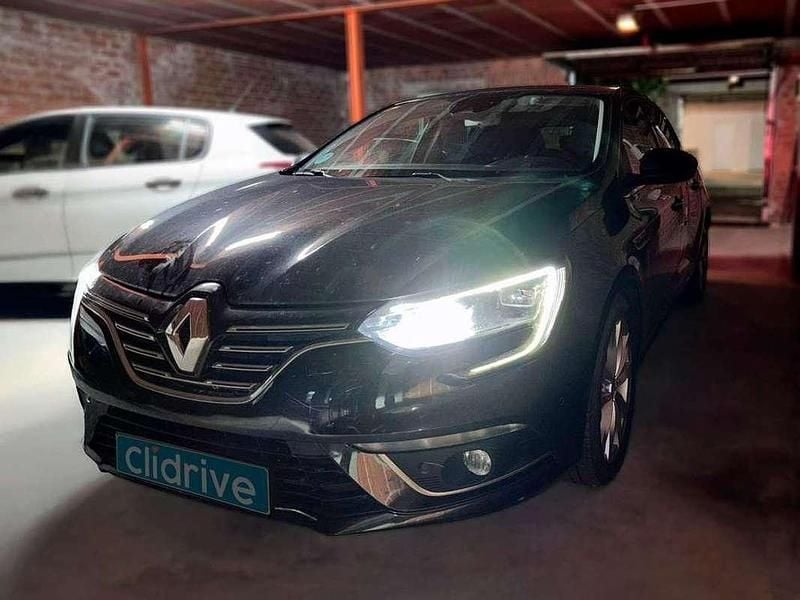 Usado Renault Mégane IV Zen 131 CV (96 kW) 2016 Negro Utilitario