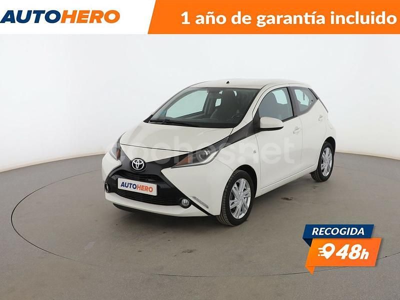 Blanco Usado 2015 Toyota Aygo X-play Utilitario | 10.199 € (Precio justo) - Imagen 1/3