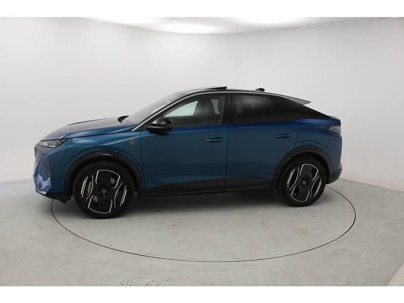 Usado Peugeot e-3008 GT 157 kW (214 CV) 2024 Azul SUV