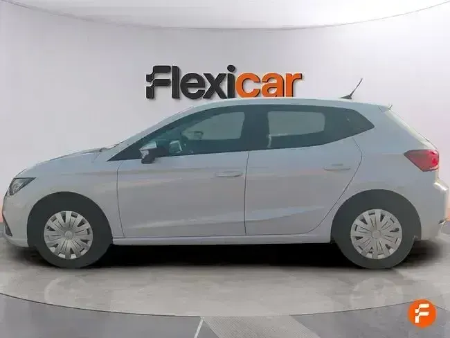 Usado Seat Ibiza Reference 80 CV (58 kW) 2023 Blanco Utilitario