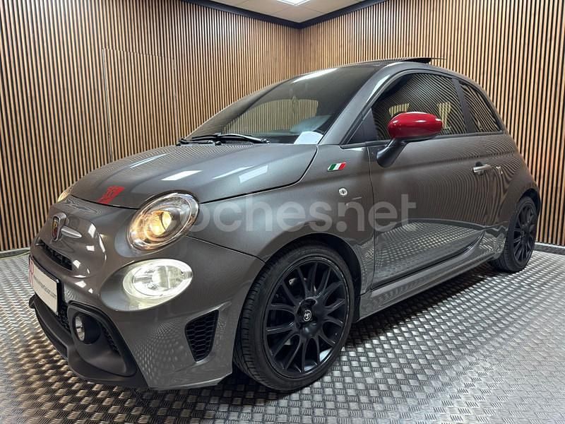 Usado Abarth 595 165 CV (121 kW) 2022 Gris / plata Berlina