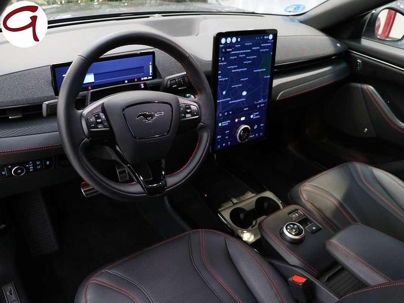 Usado Ford Mustang Mach-E Premium 258 kW (351 CV) 2023 Gris SUV