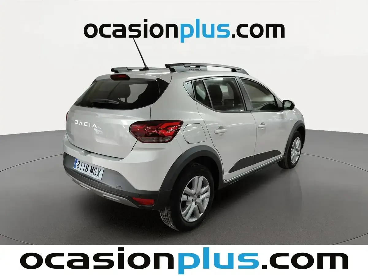 Usado Dacia Sandero Expression 91 CV (66 kW) 2023 Gris Berlina