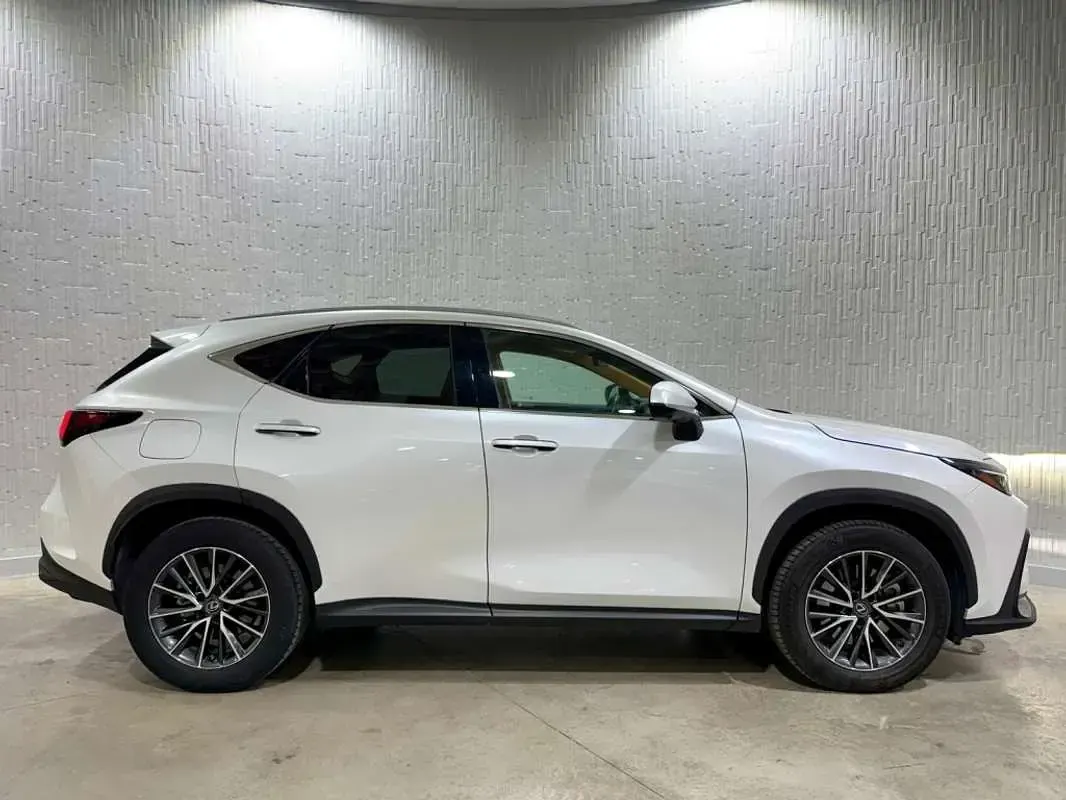 Usado Lexus NX450h+ Executive Line 306 CV (225 kW) 2023 Blanco SUV
