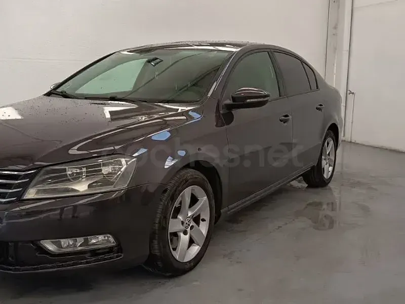 Usado VW Passat Advance 105 CV (77 kW) 2011 Negro Berlina