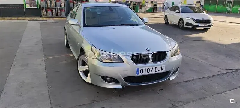 Usado BMW 525 163 CV (119 kW) 2005 Gris / plata Berlina