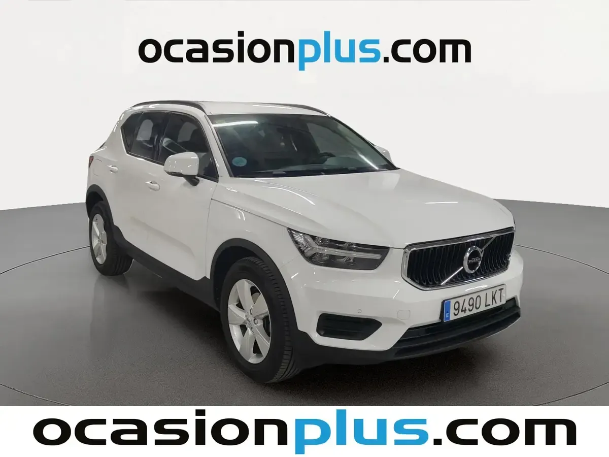 Usado Volvo XC40 Momentum 129 CV (94 kW) 2020 Blanco SUV
