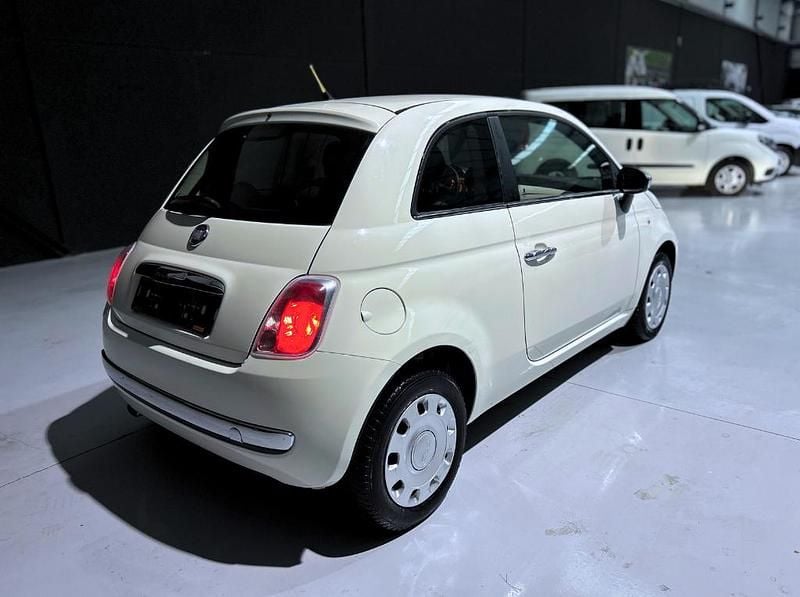 Usado Fiat 500 Lounge 75 CV (55 kW) 2010 Blanco Utilitario